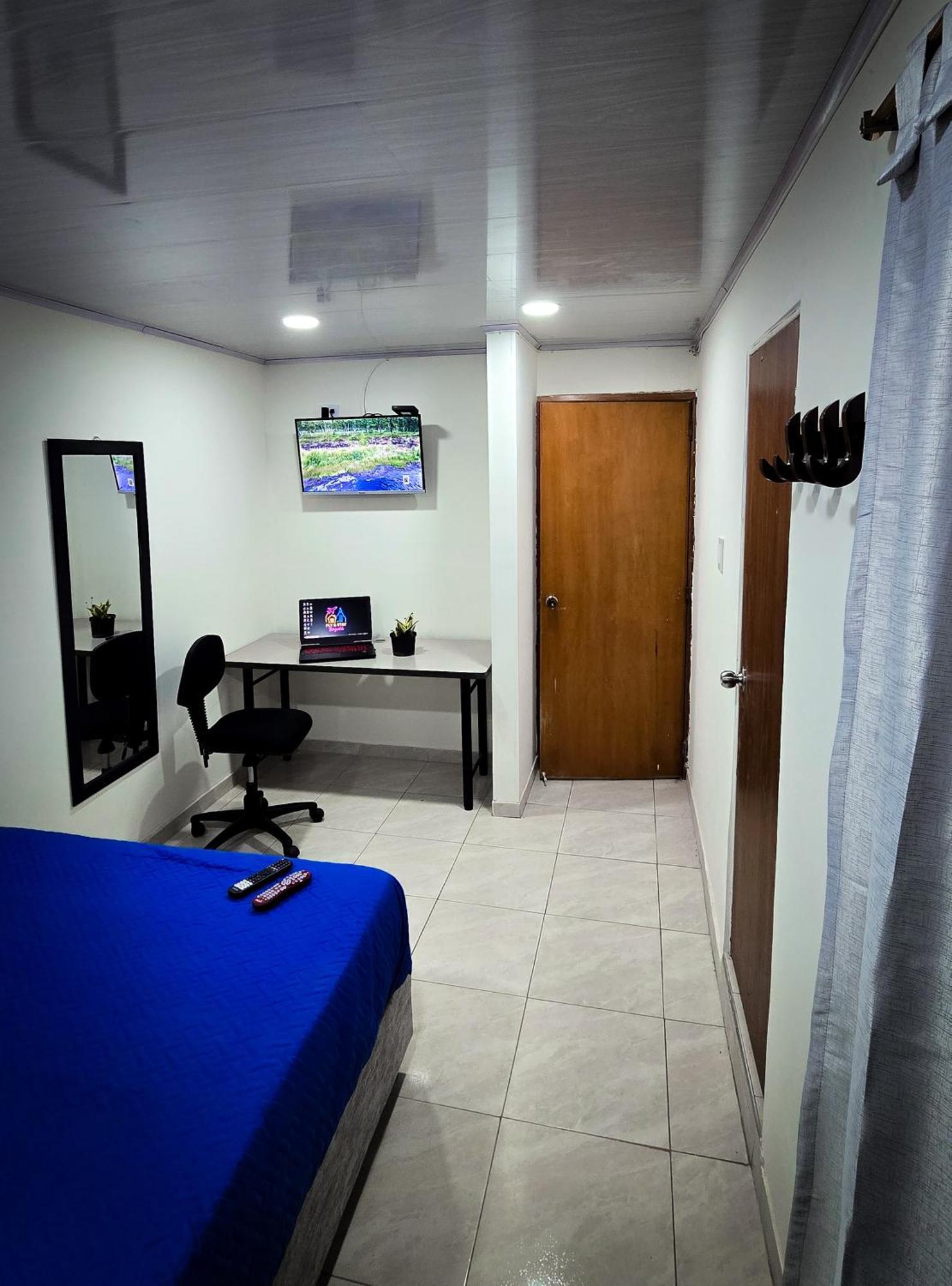Fly N' Stay Bogota — Photos 3